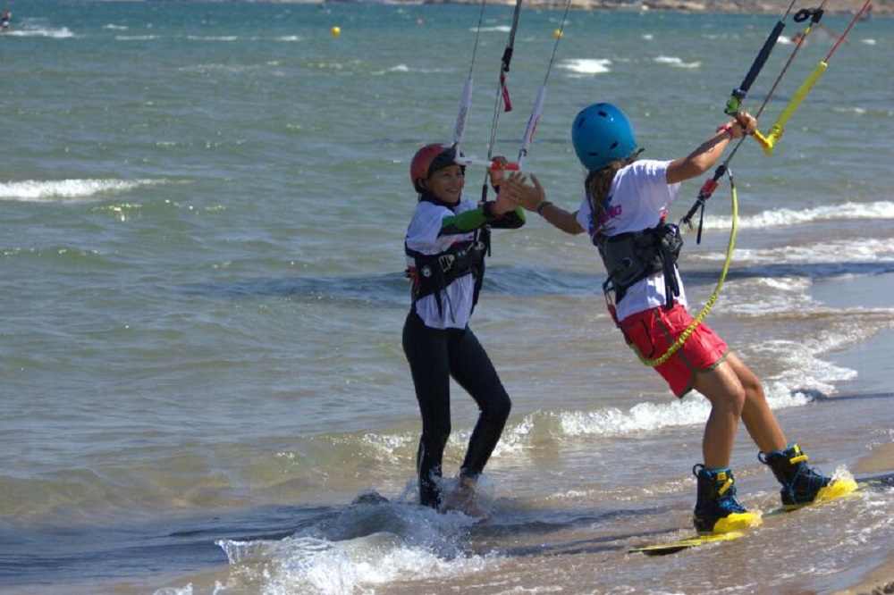 En poco más de 9 horas puedes estar navegando en kite.