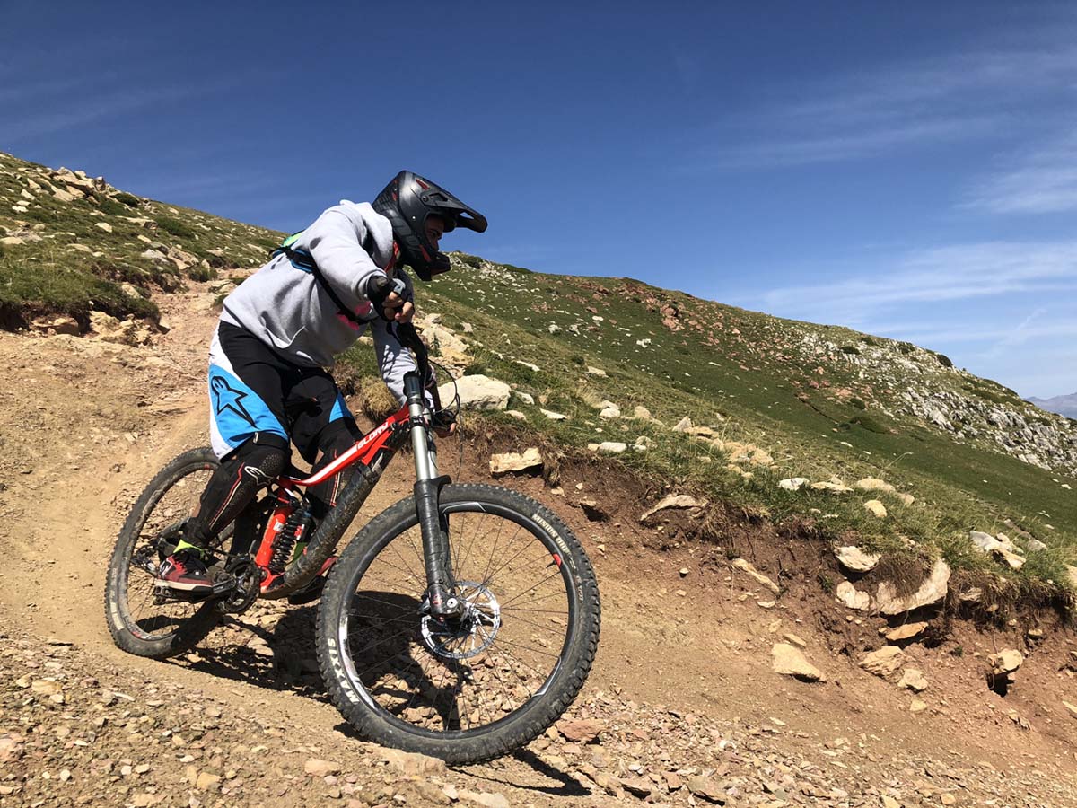 La-Molina-DH-bike-park-descenso-foto-ivan-sanz