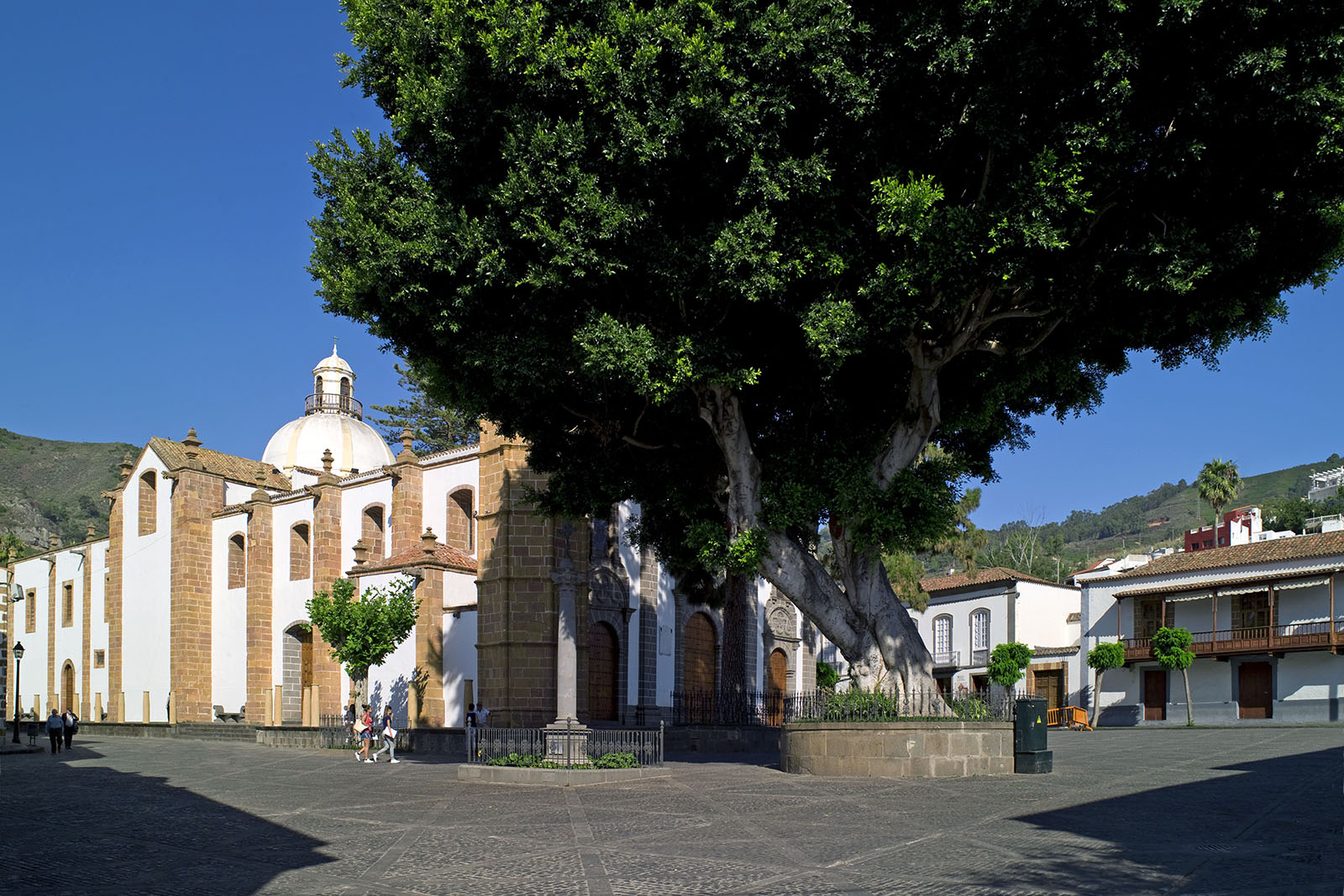 casco-de-teror1-basilica-teror-gran-canaria-©-patronato-de-turismo-de-gran-canaria.jpg