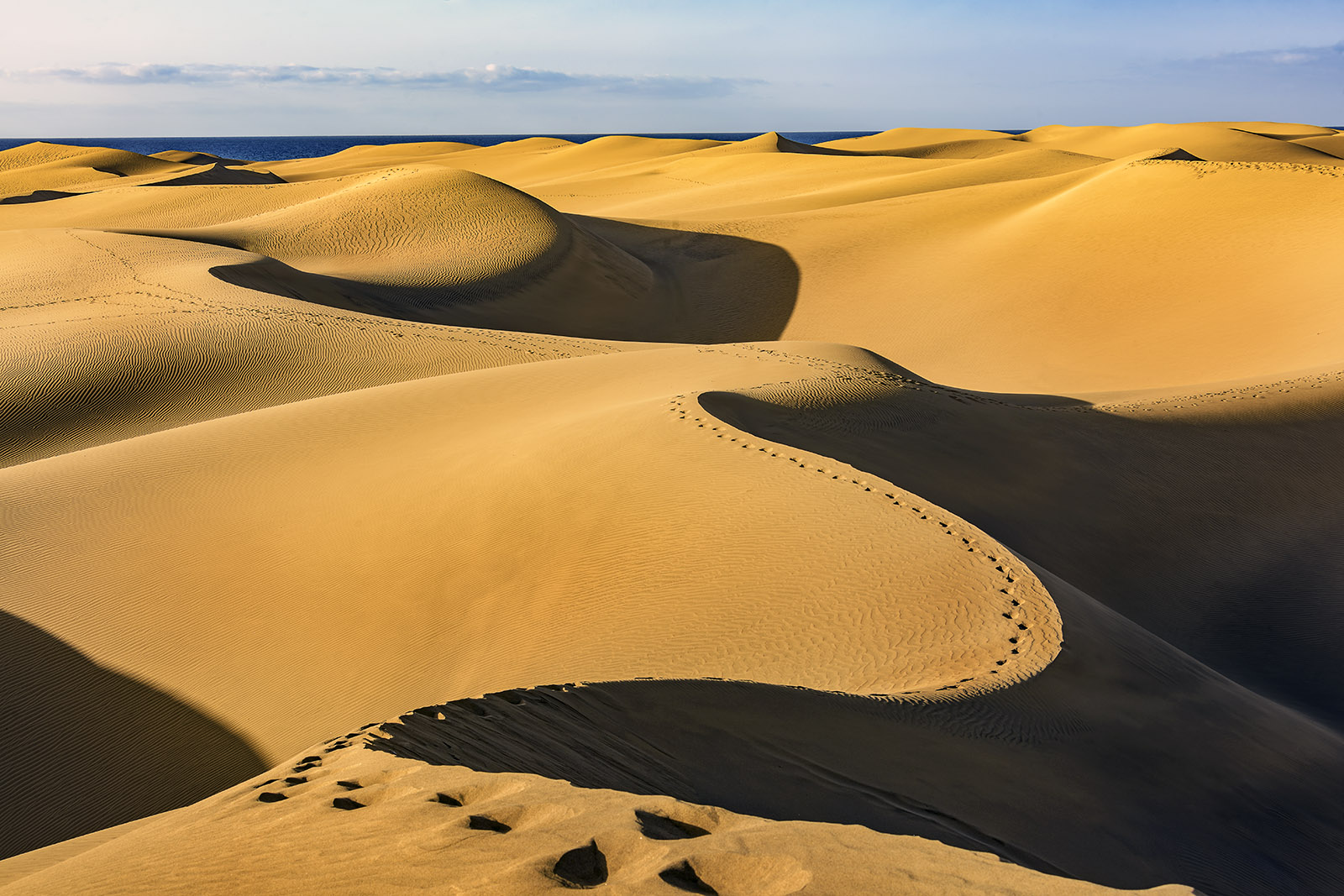 dunas1-de-mas-palomas-san-bartolome-de-tirajana-gran-canaria-©-patronato-de-turismo-de-gran-canaria.jpg