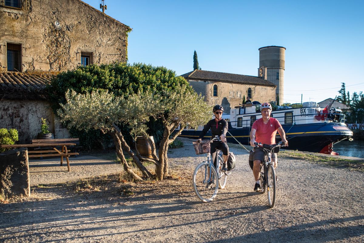 ginestas-2021-11-somail-peniche-olivier-cr-o-octobre-mediterranee-a-velo-adt-aude