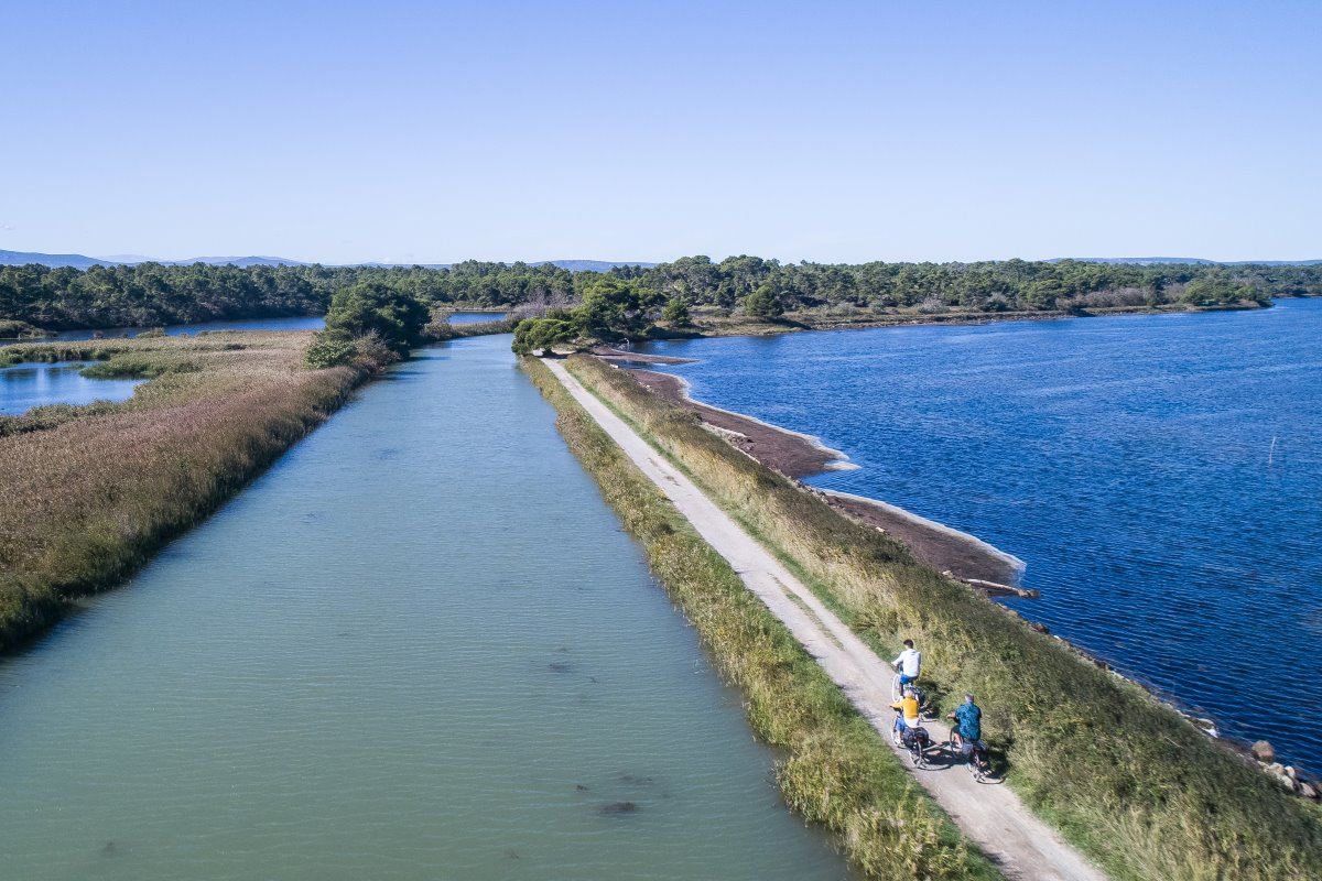 port-la-nouvelle-2021-11-ste-lucie-robine-mer-cr-o-octobre-mediterranee-a-velo-adt-aude-02