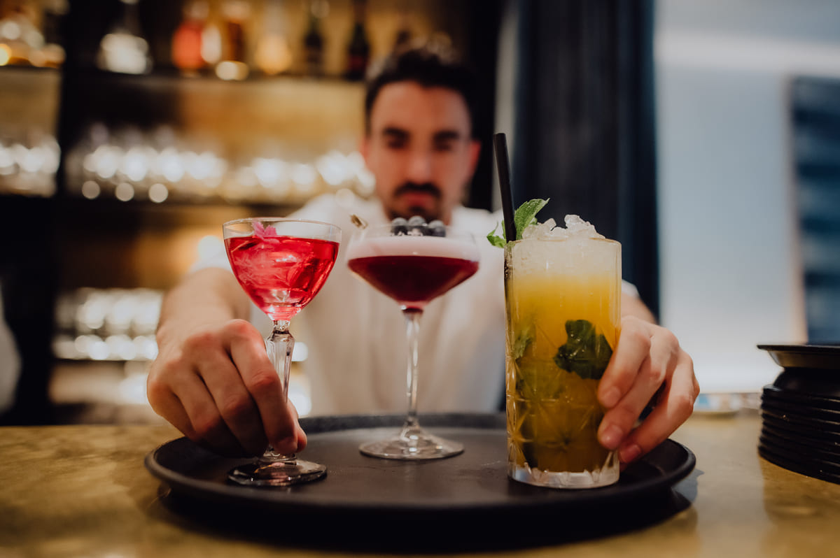 El arte de la coctelería en el restaurant Botanic