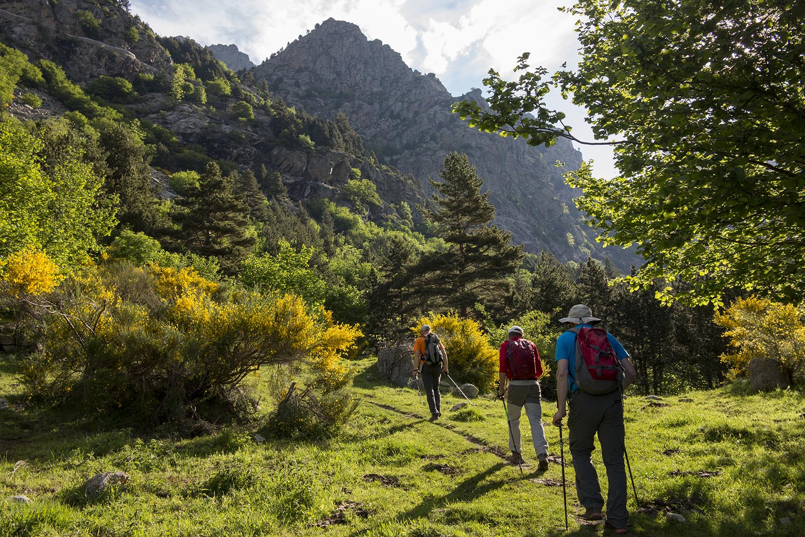 senderismo-vall-de-nuria-foto-toni-anguera-lugares-de-aventura.jpg