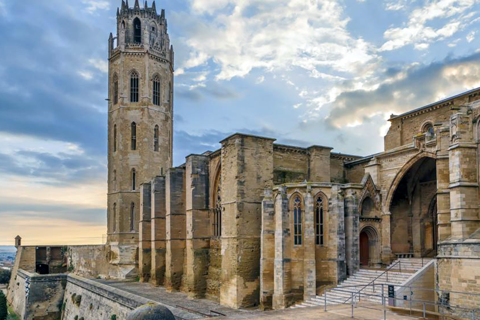 seu-vella-de-lleida-adobestock.jpg 