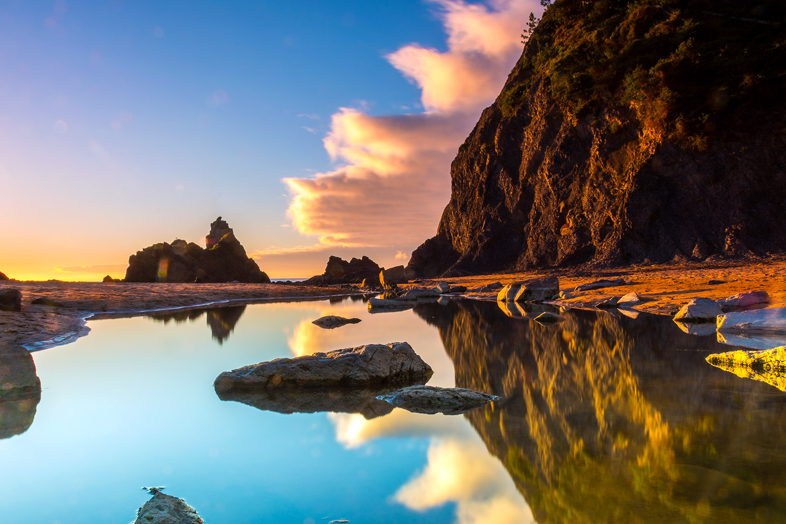 urdaibai-aterdecer-playa-deLaga