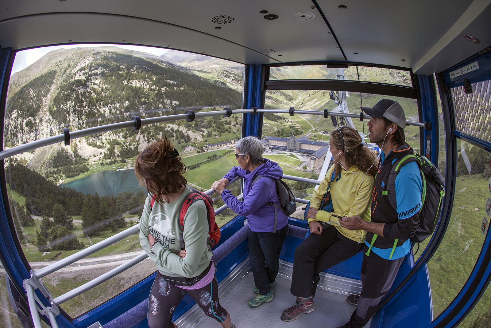 vall-de-nuria-audioguía-en-teleferico-coma-del-clot.jpg 