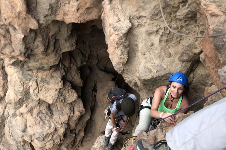 via-ferrata-primera-luna-barranco-berriel-gran-canaria-cueva-ivan-sanz