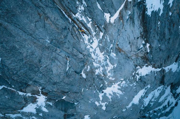 Charla con uno de los tres integrantes de la escalada que ha conseguido marcar una nueva gesta en el alpinismo mundial.