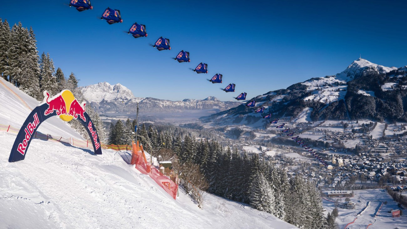 Los hombres pájaro de Red Bull vuelan por el descenso de esquí más difícil del mundo
