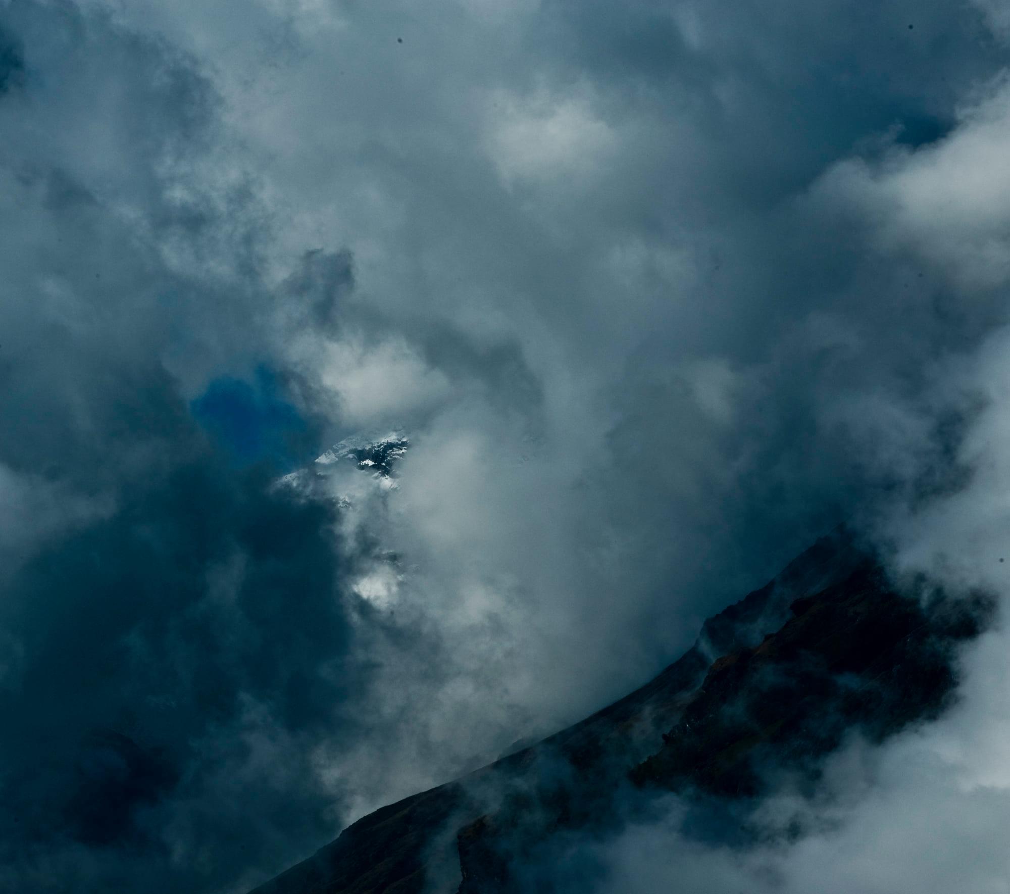 Nepal amplía las fechas de escalada al Everest por el mal tiempo