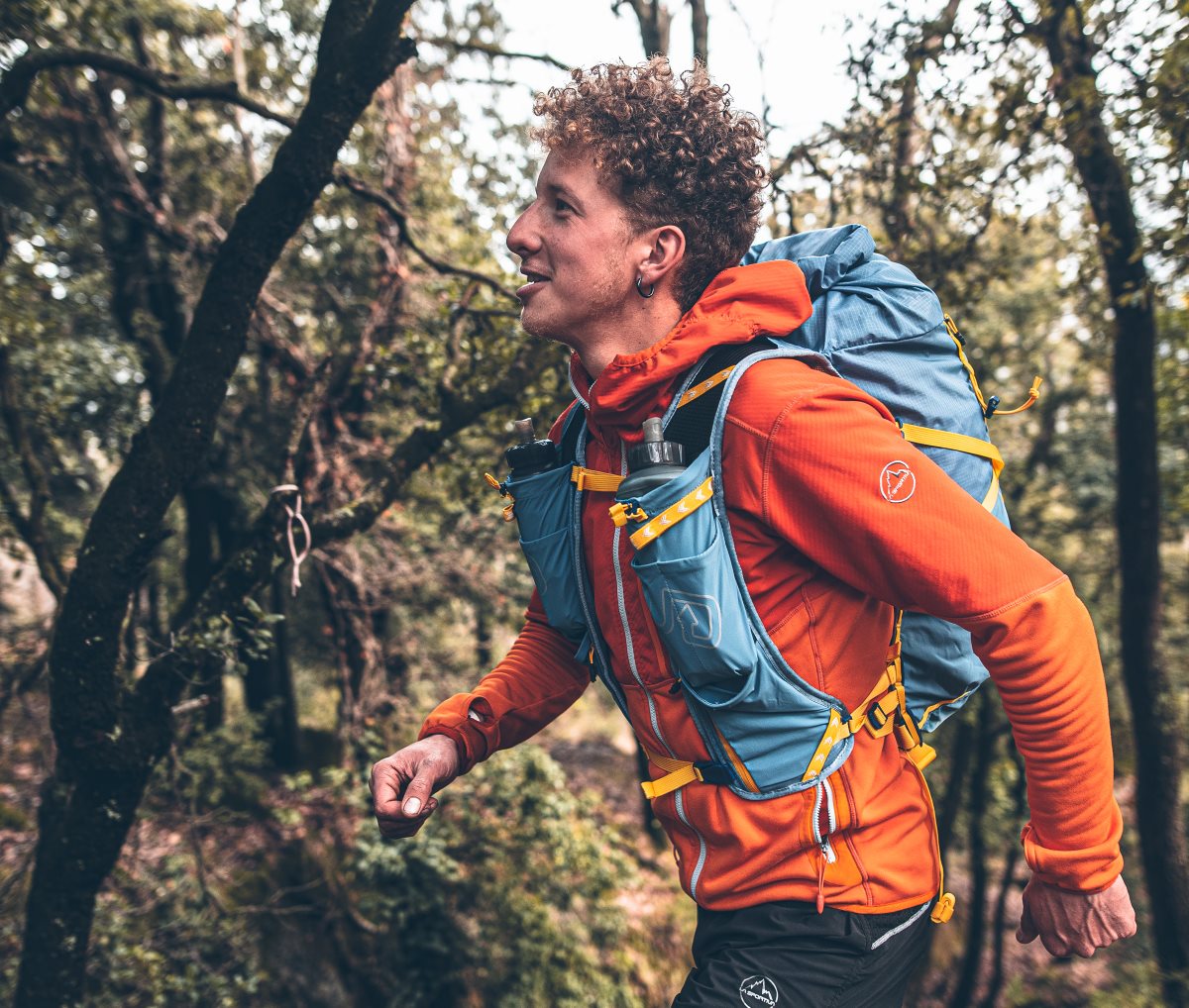 Ultimate Direction renueva su línea de fastpacks