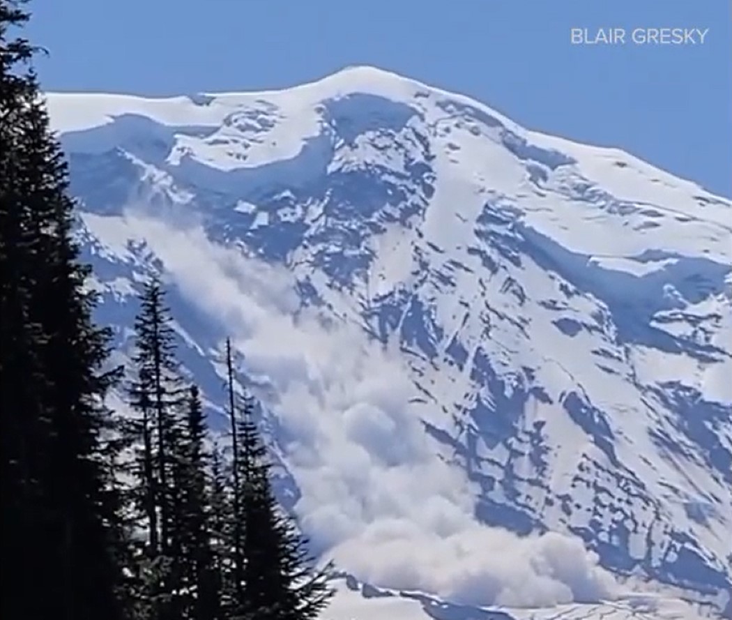El vídeo de una enorme avalancha en el Mount Rainier (Washington) se vuelve viral