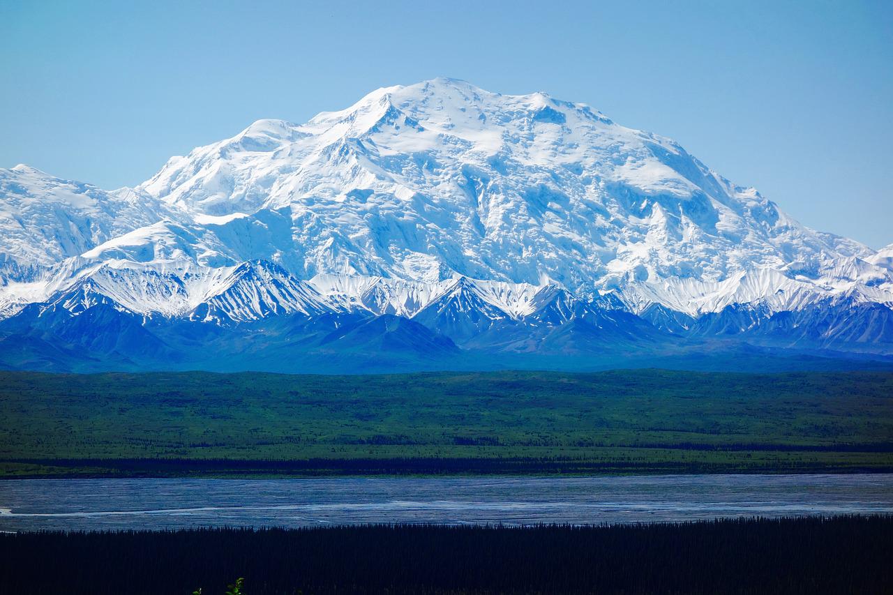 ¿Es el Denali más alto que el Everest?