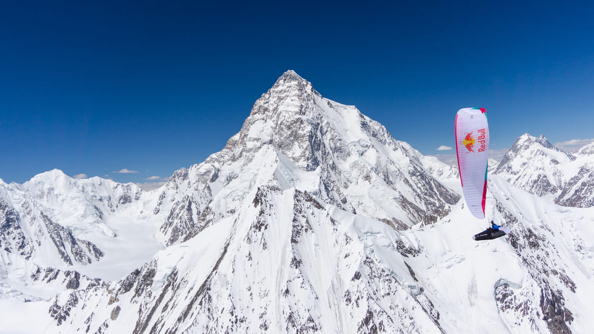 Horacio Llorens hace historia al sobrevolar el Mustagh Tower, K2, Broad Peak y Gasherbrum en 24 horas
