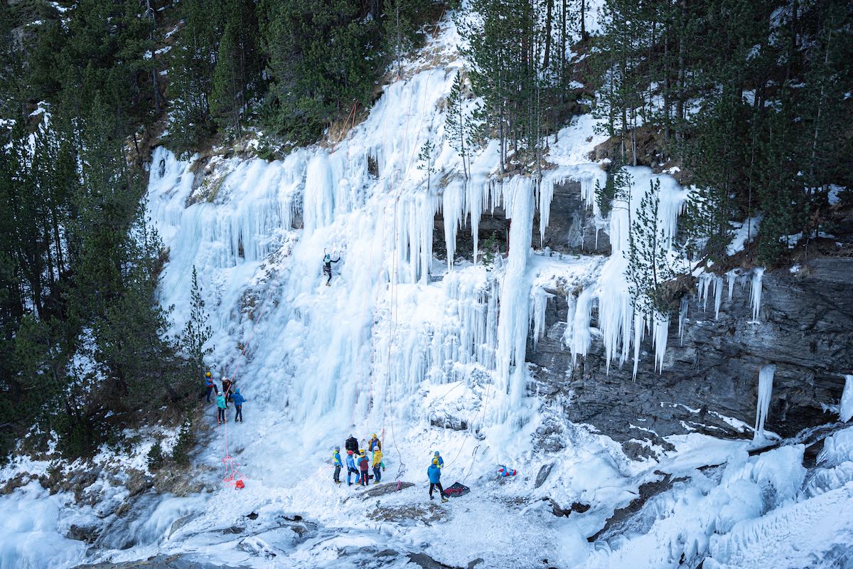 Bite the Ice vuelve a acercar la escalada en hielo a todos los públicos