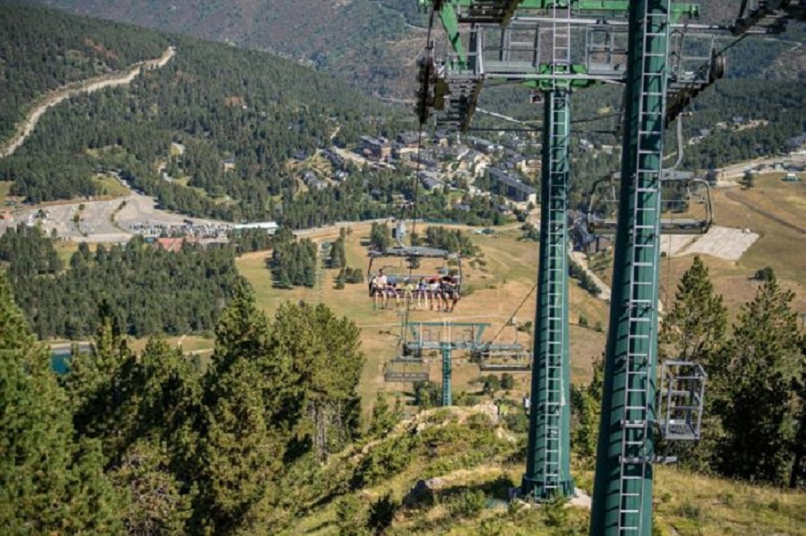 Aumenta la afluencia de visitantes en las estaciones de esquí de Girona durante el verano