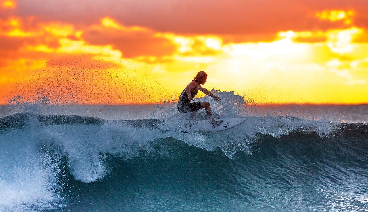 Top 5 destinos imprescindibles para surfear en 2024