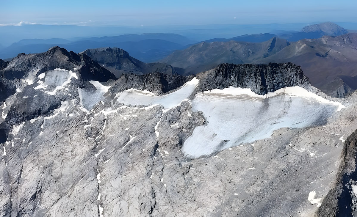 Las mayoría de los montañeros que suben al Aneto van bien equipados y  son experimentados