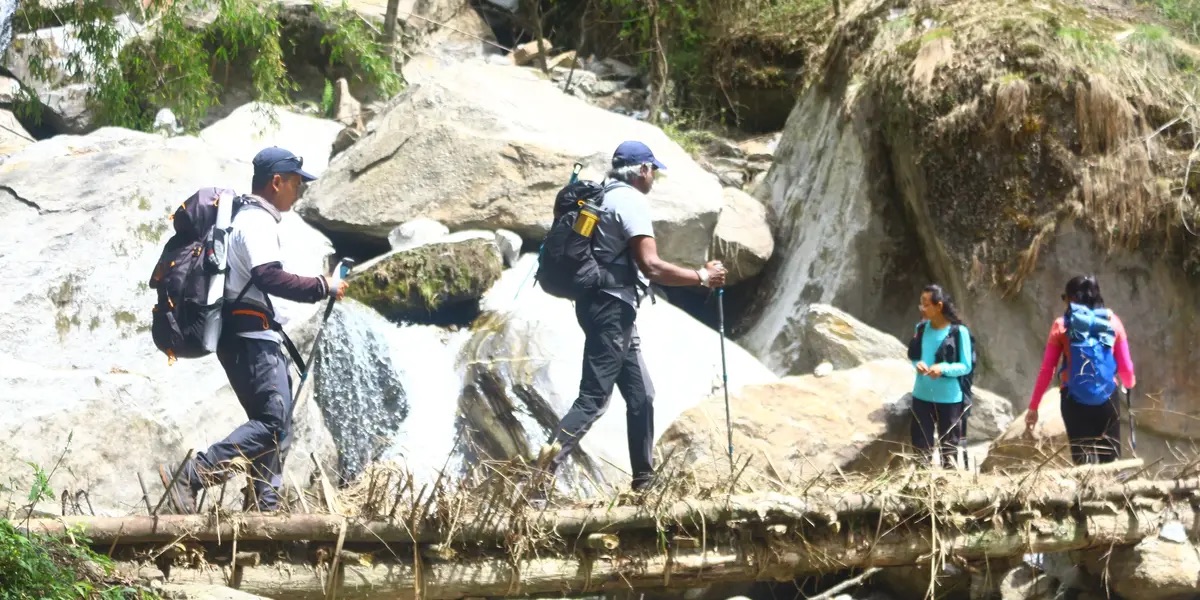 Los dos catalanes desaparecidos en Nepal hacían una ruta no recomendada durante el Monzón