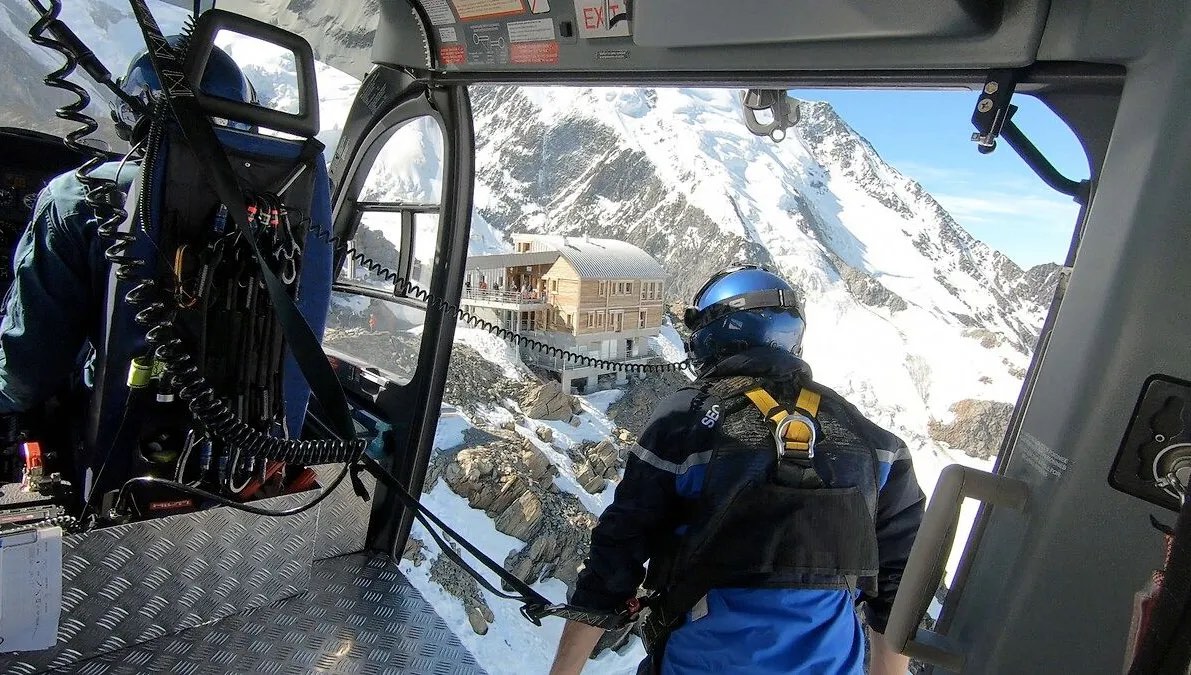 Hallados sin vida en el Mont Blanc cuatro alpinistas tras un rescate frustrado por el mal tiempo