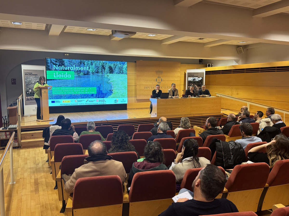 Lleida despliega puntos de recarga para bicicletas y coches en 98 municipios