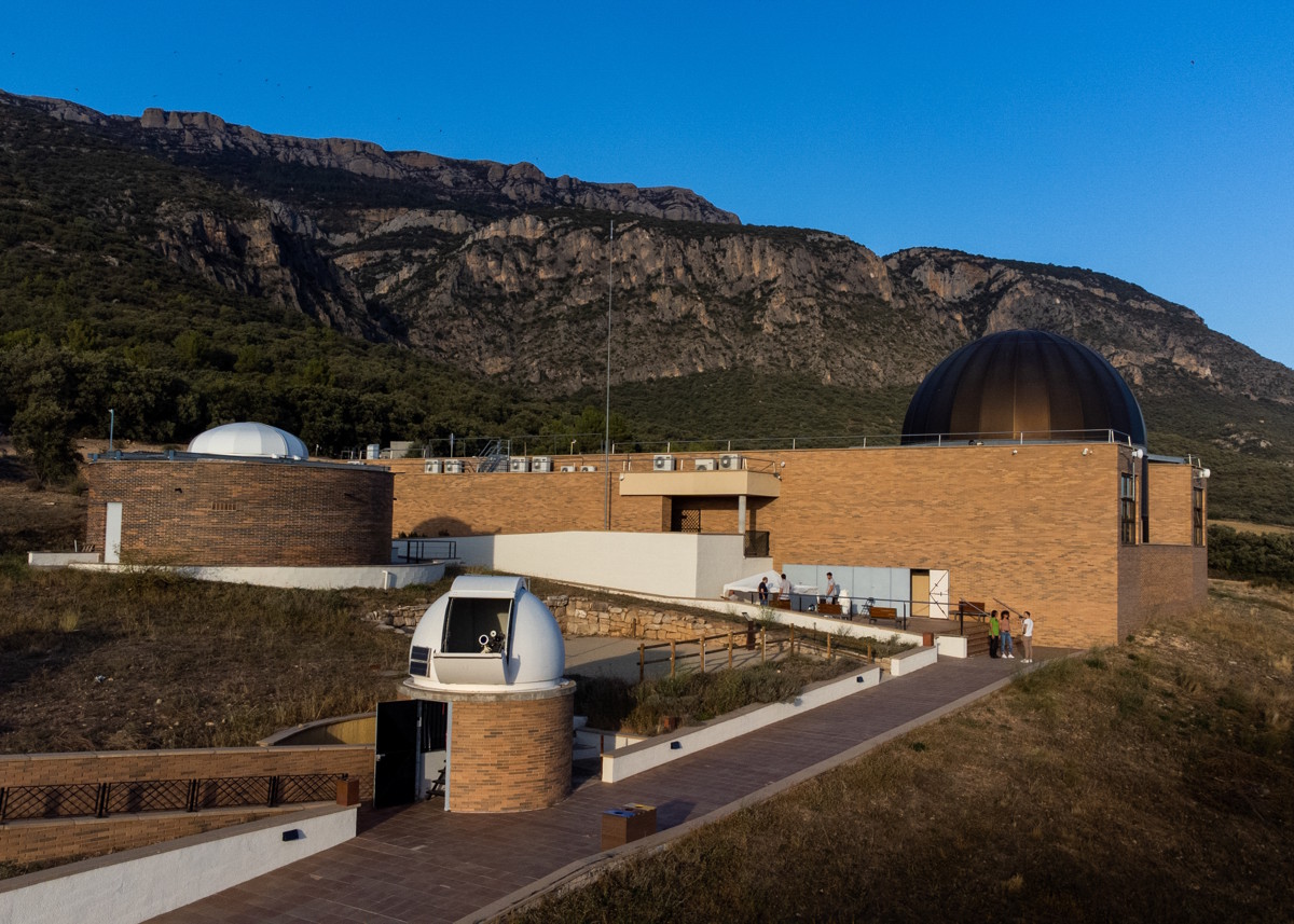 El Astronòmic del Montsec amplía su equipamiento con tres nuevos telescopios y un radiotelescopio