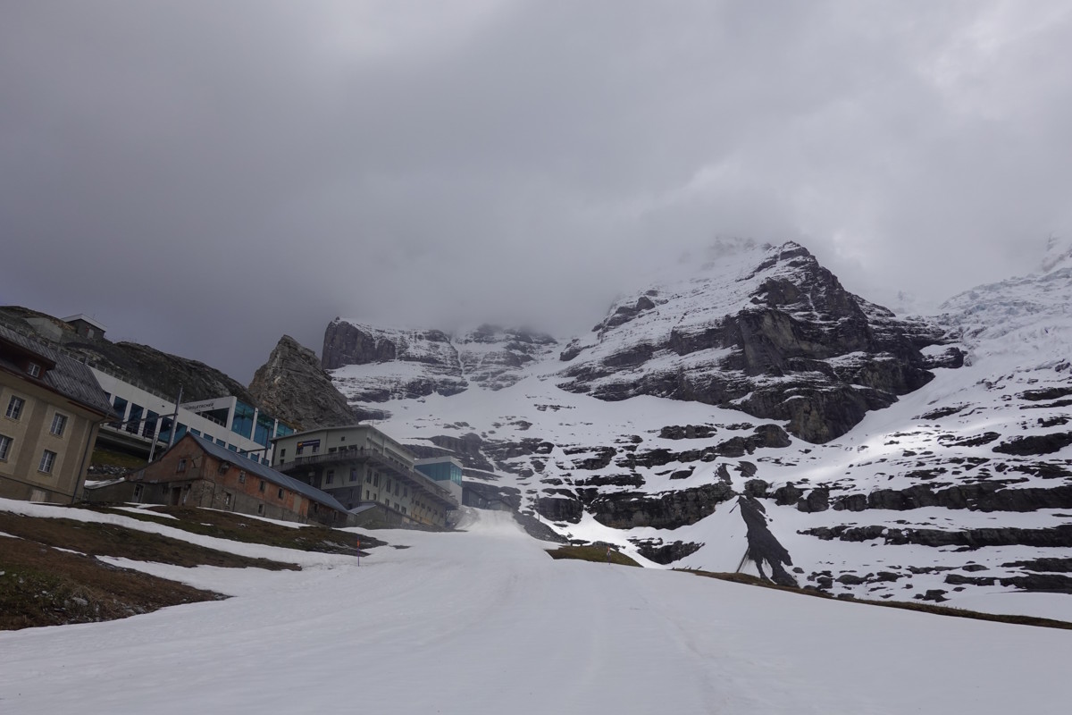 Avalancha mortal en el Eiger: dos alpinistas fallecen y cinco resultan heridos