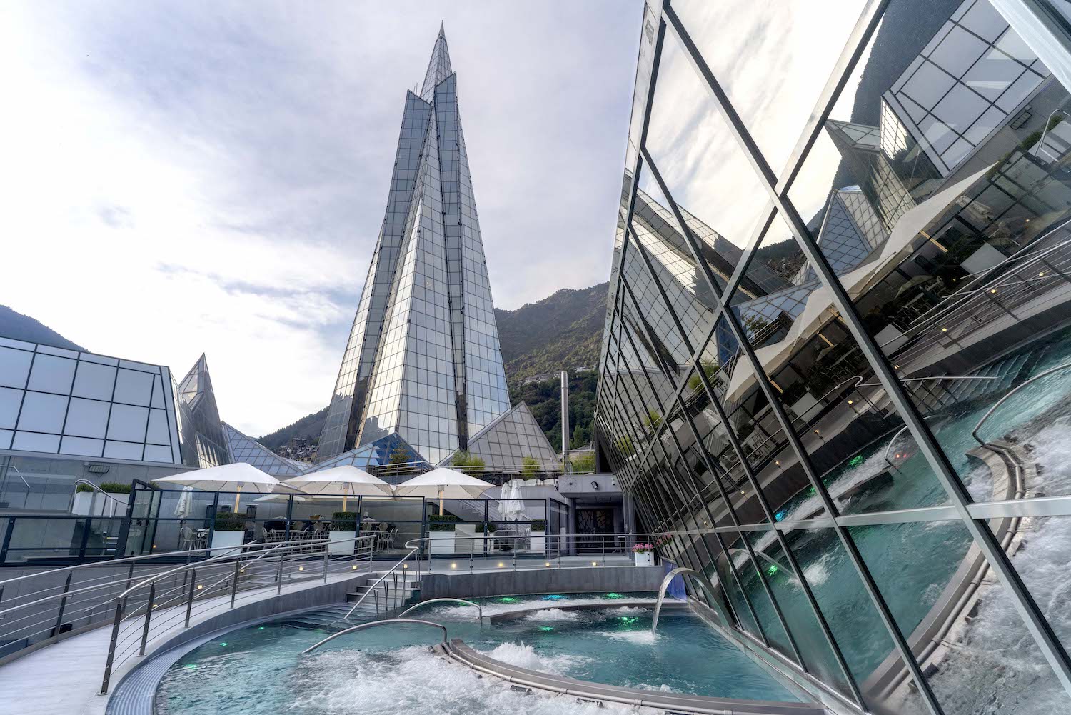 Caldea logra 1,8 millones de beneficio en 2024 y anuncia por fin su hotel en la torre