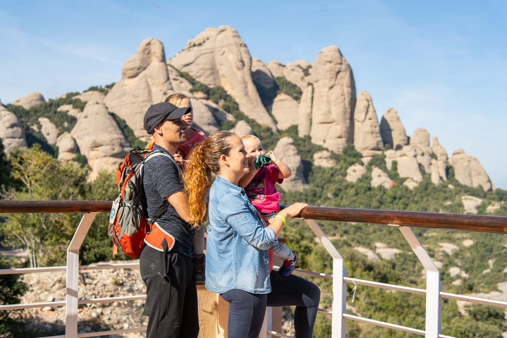 Montserrat_En família mirador de Sant Joan