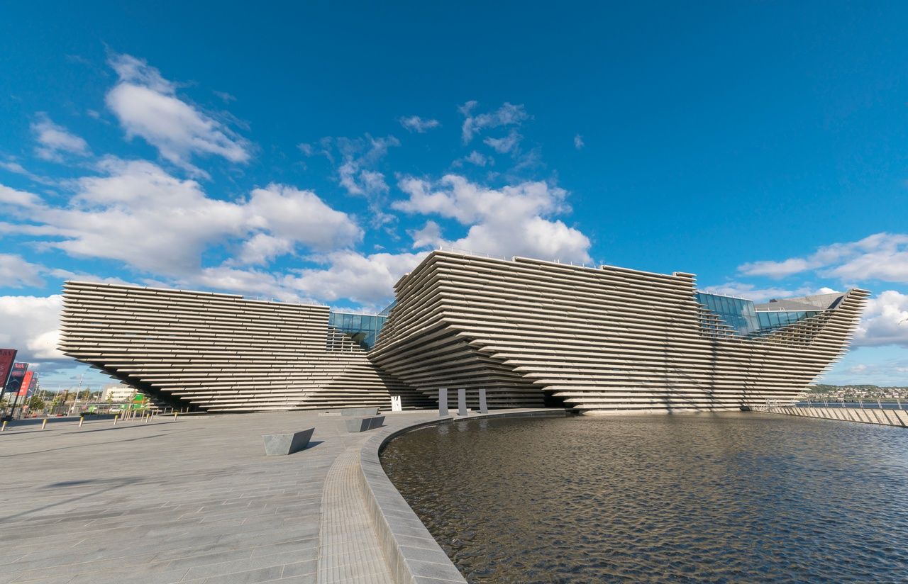 V&A-Dundee-museo-escoces-del-diseคo-autor-Kenny-Lam-VisitScotland-lugaresdeaventura.jpg