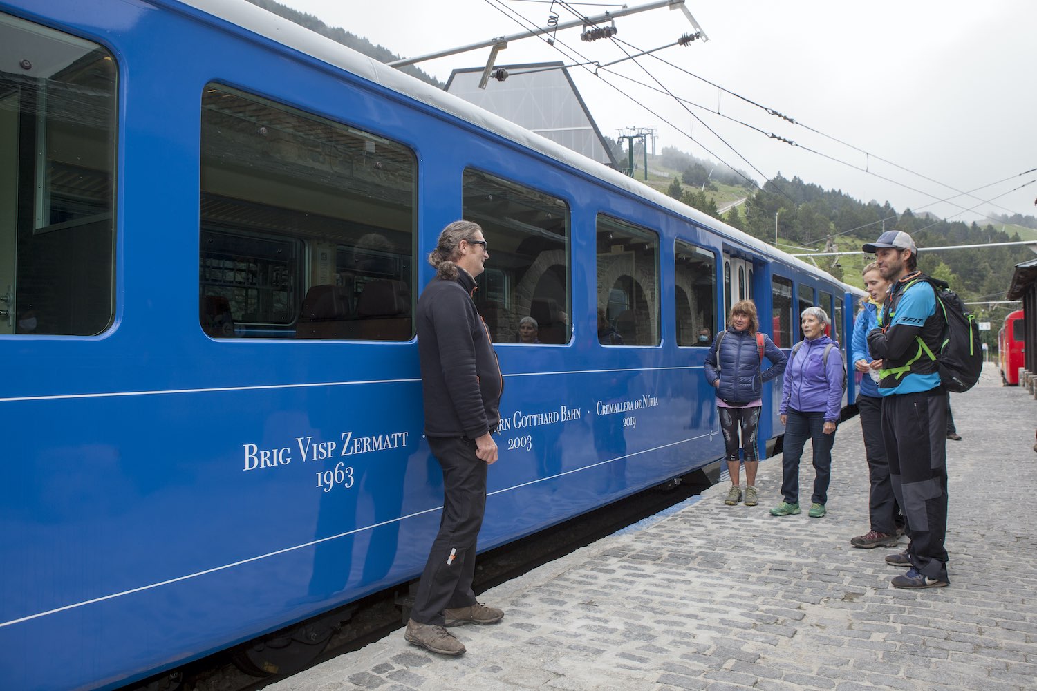 El tren cremallera, que opera durante todo el año, es una parte icónica de Vall de Núria. (Foto: FGC Turisme)