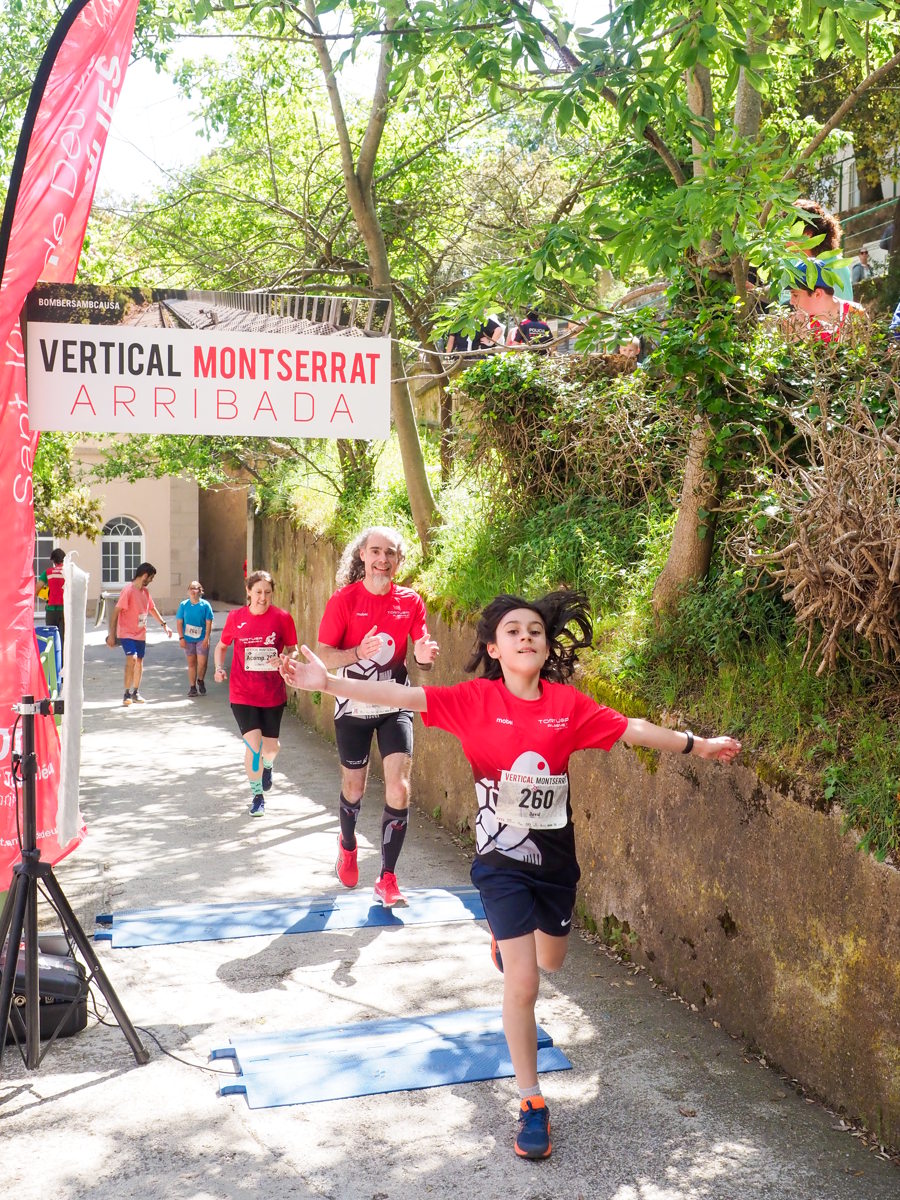 Vertical-Montserrat-Infantil (c) Dani-Codina (2)