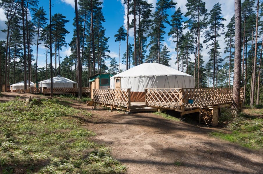 Yurtas en el camping de Yurt Village.