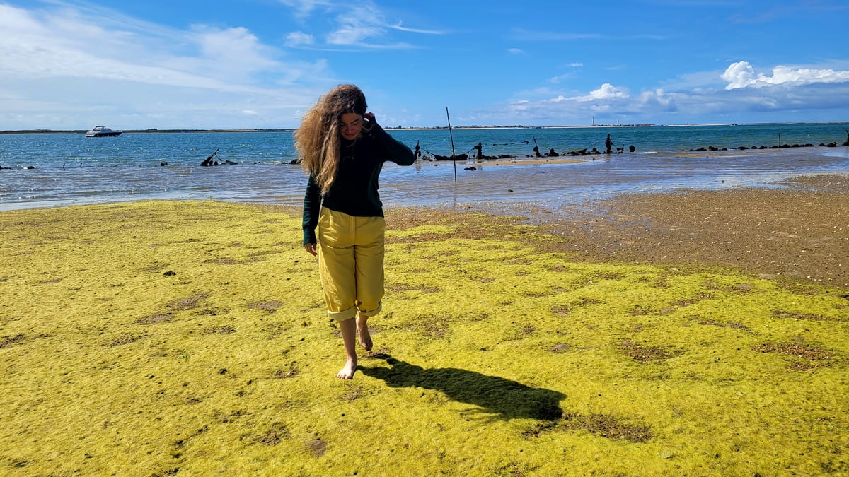 El paseo en barco recala en el criadero de ostras 3-Lali Ortega Cerón