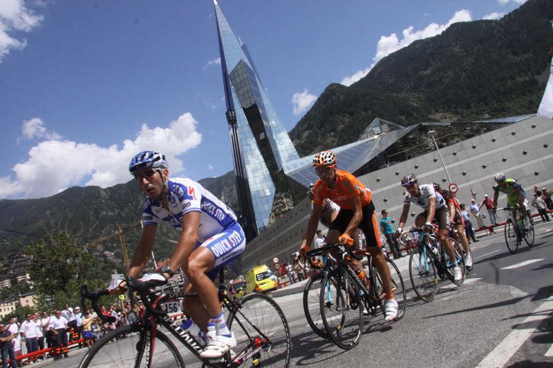 Tour de France recorriendo Les Escaldes