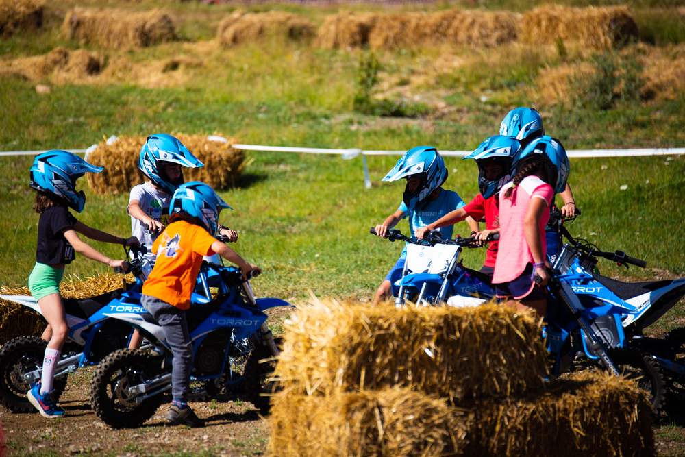 Circuito infantil de motos eléctricas.