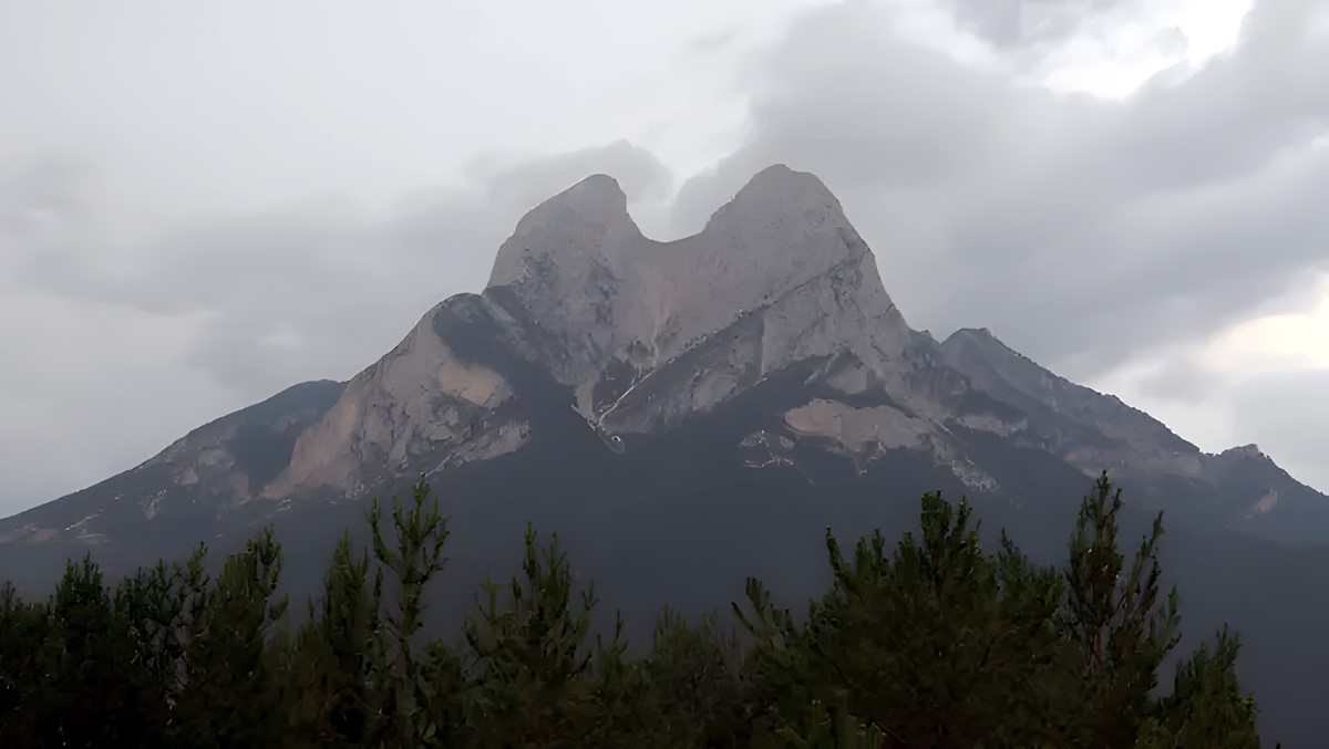 El Pedraforca tiene un altitud máxima de 2.506 m (Foto: ccma.cat/324)