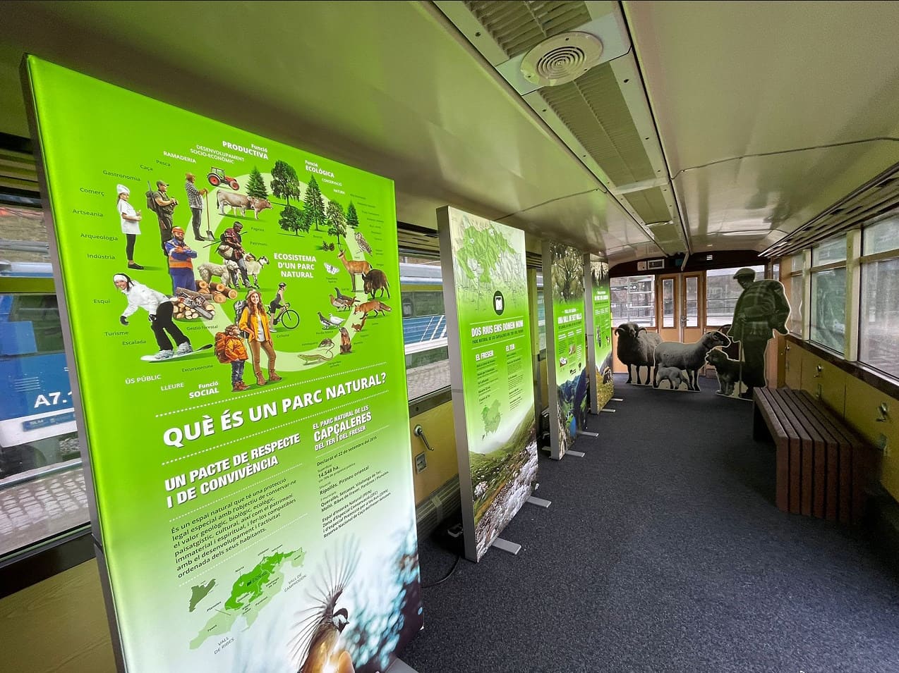 El Tren Cremallera de Vall de Núria ahora recibe a los visitantes con un punto de sensibilización ambiental. (Foto: FGC Turisme)