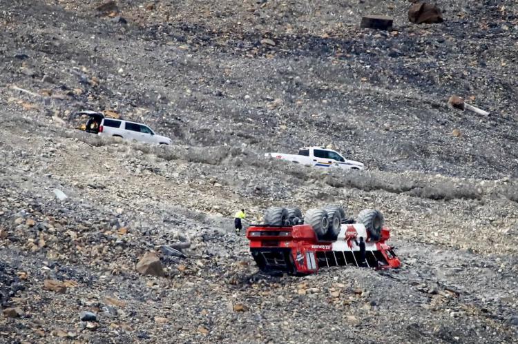 3 muertos y 24 heridos en el accidente de un autobús turístico en los glaciares de Canadá
