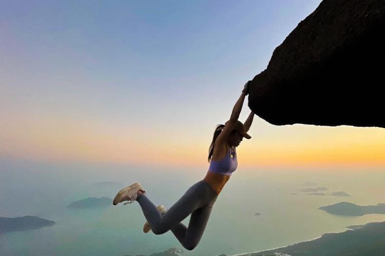 Una "selfie" en una cascada le cuesta la vida a una arriesgada "influencer"