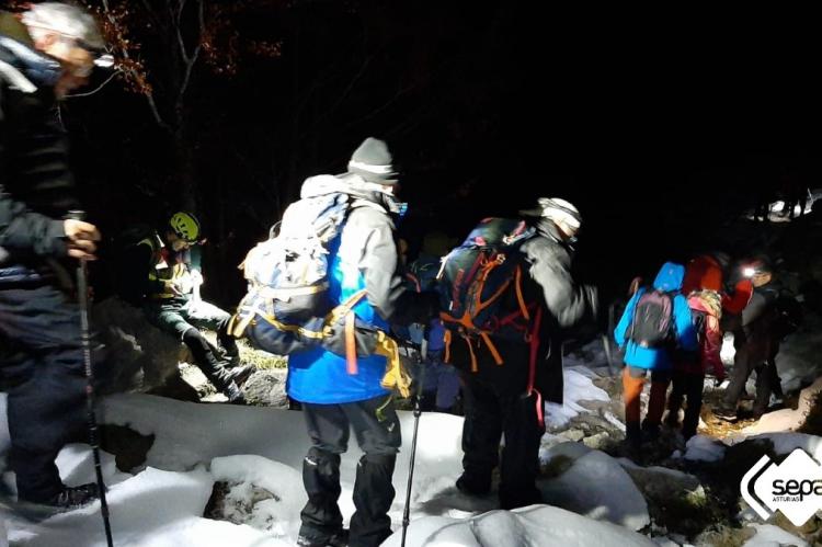 Rescatados de madrugada 11 senderistas en los Picos de Europa desorientados por la nieve