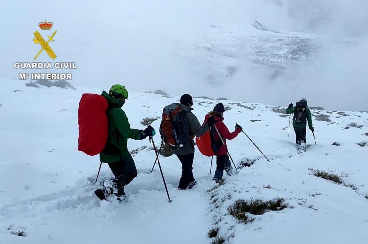 Rescatados dos montañeros que llevaban tres días perdidos en Sierra Nevada