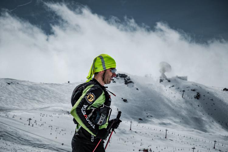 Se disputa una "épica" Ultra Sierra Nevada marcada por la gran cantidad de nieve y el frío