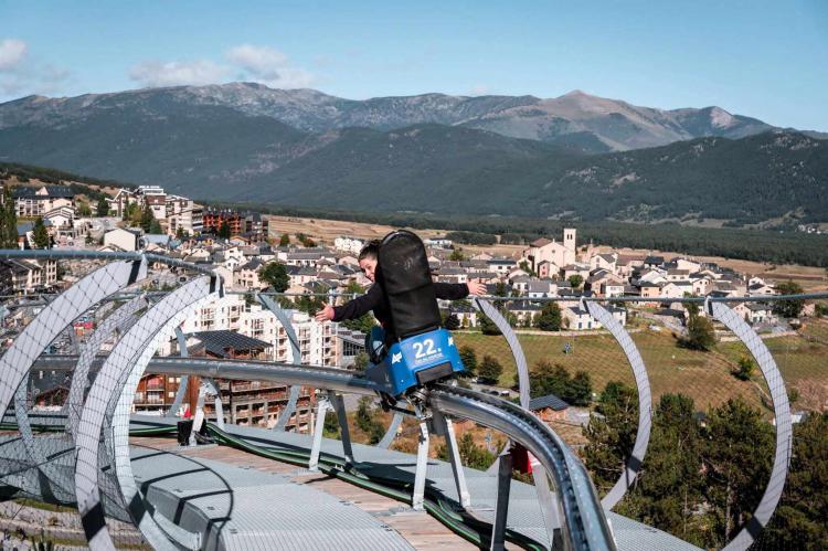 Les Angles estrena la temporada de verano con telecabinas, bikepark, toboganes y animales
