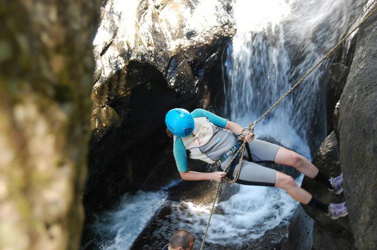 Fallecen dos montañistas en el barranco de Trevélez, en Granada