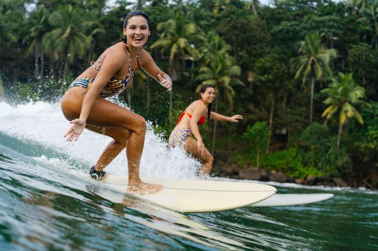 Decathlon presenta una colección de baño para todas las mujeres