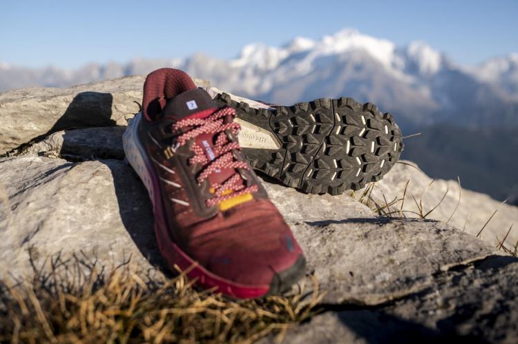 MT CUSHION 2: Máximo rendimiento en los terrenos más exigentes del Trail running 