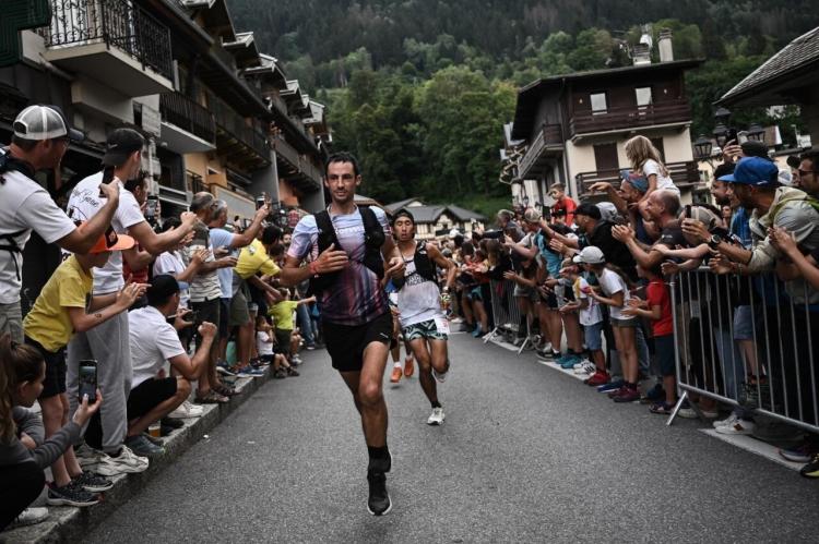 Kilian Jornet deja en suspenso su sueño de la UTMB por una lesión