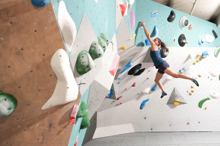 Decathlon presenta las novedades de escalada 2023/24 de la mano de Simond